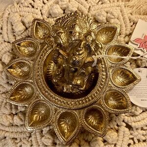 NWT Handcrafted metal Ganesha idol diya oil lamp